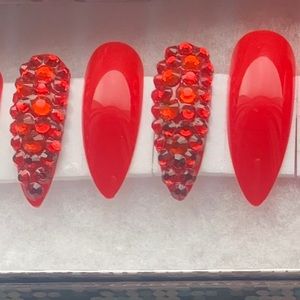 “Mrs. Valentine” Press on Nails